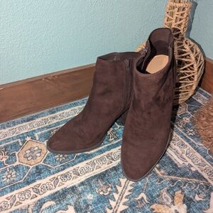 LC‎ Lauren Conrad Brown Ankle Booties Chelsea Style
